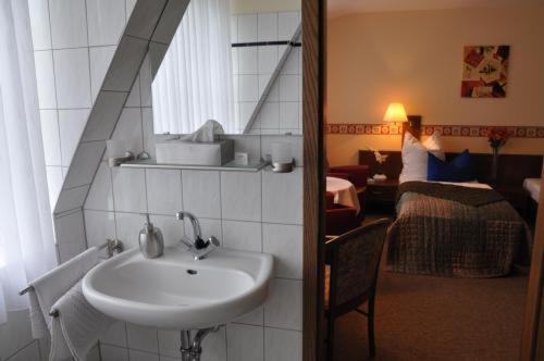 Hotel 4 Hufen Großziethen Екстериор снимка